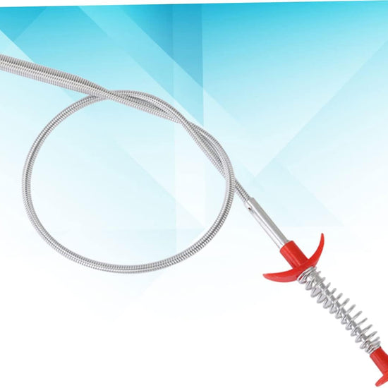 طريقة إزالة الشعر والرواسب من المصارف باستخدام أداة رائق
